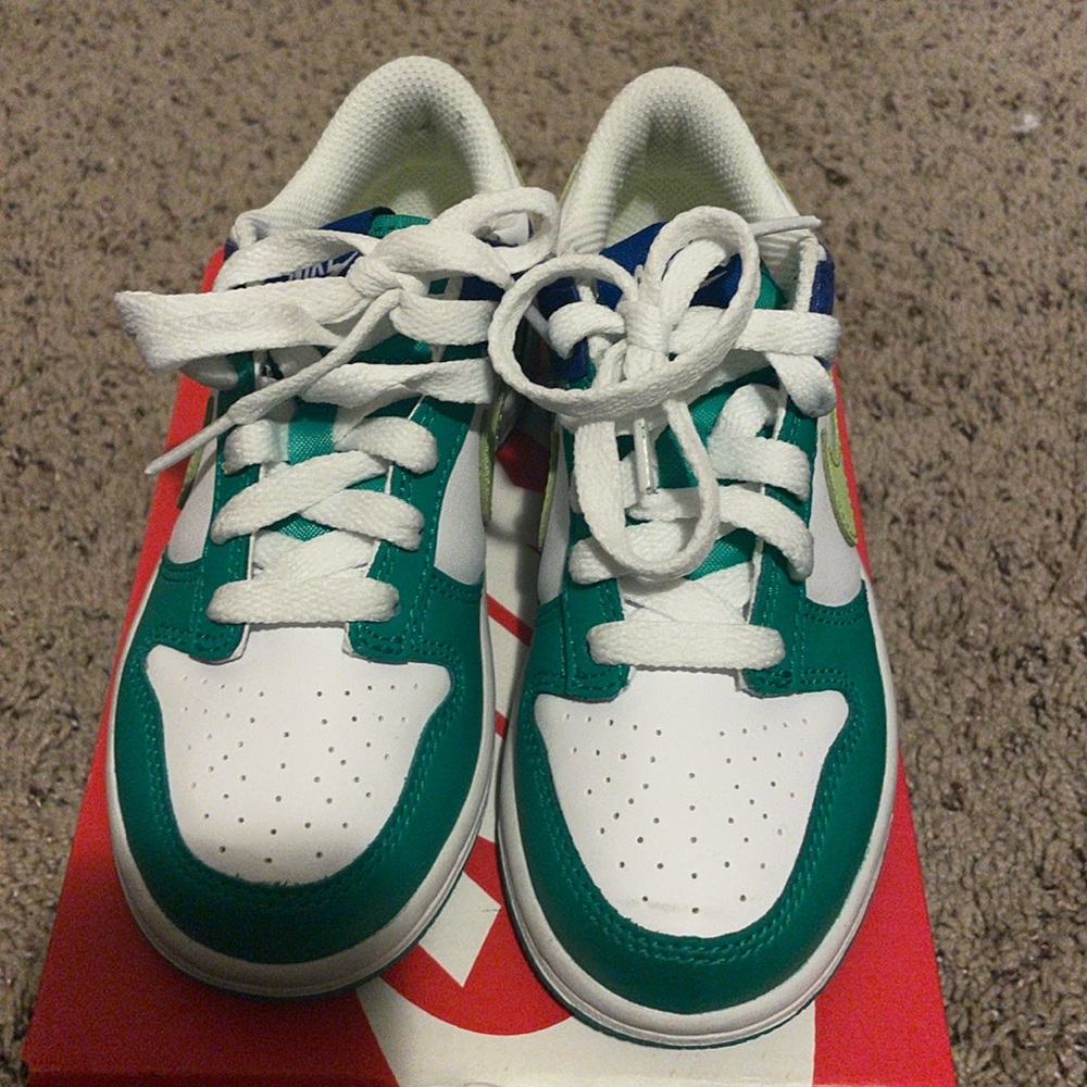 Preschool Nike Dunk Low